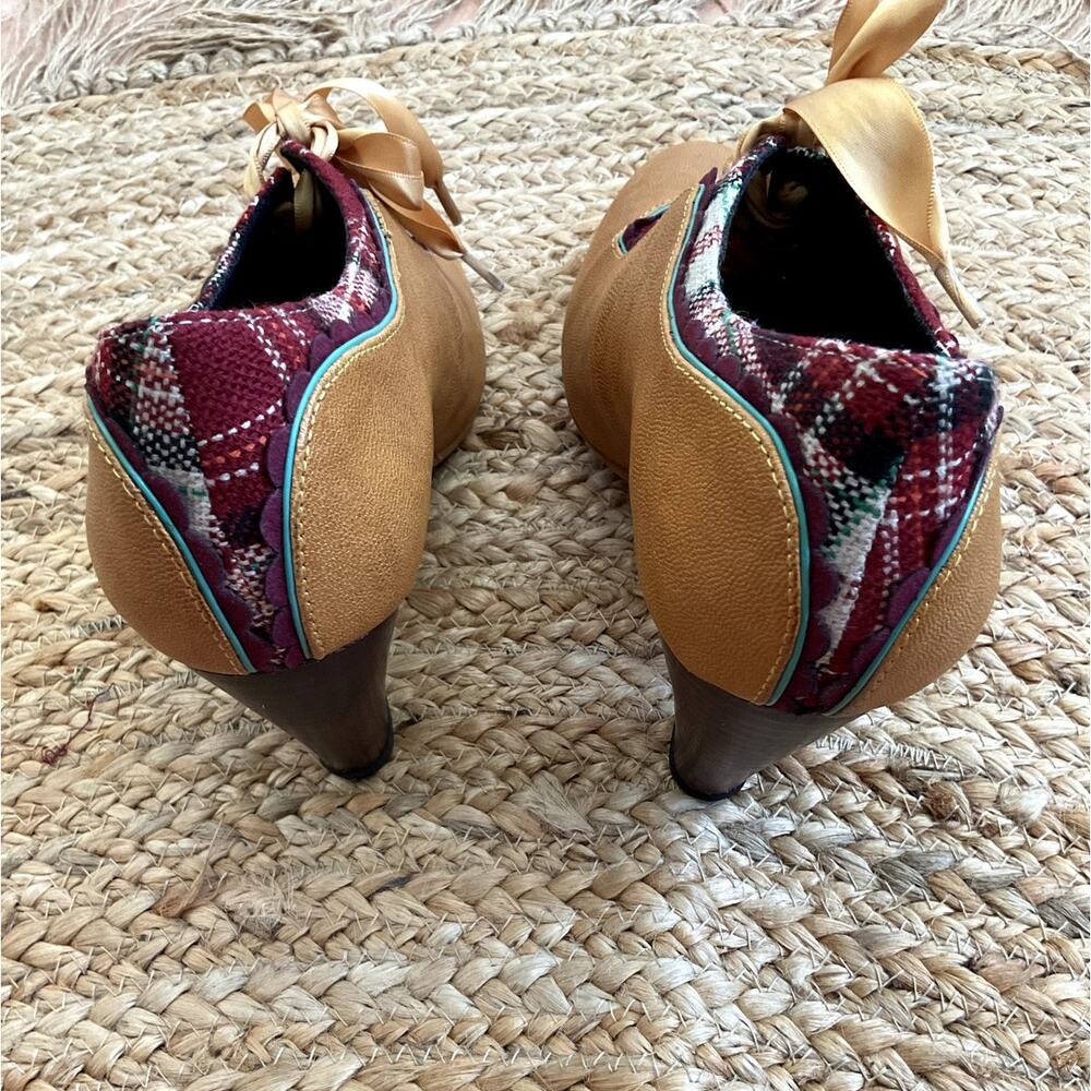 Poetic Licence London Women's Lace Up Heels Size 8.5 Tan Colorblock Block Pumps - Picture 6 of 13